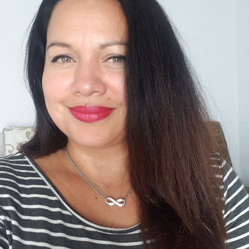 Meet your Posher, Reyna